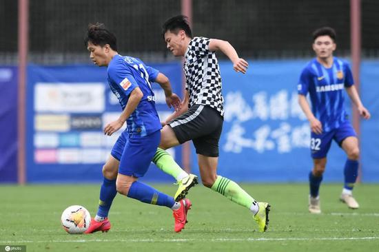 关于江苏苏宁客场击败青岛黄海,继续保持不败势头的信息 关于江苏苏宁客场击败青岛黄海,继续保持不败势头的信息