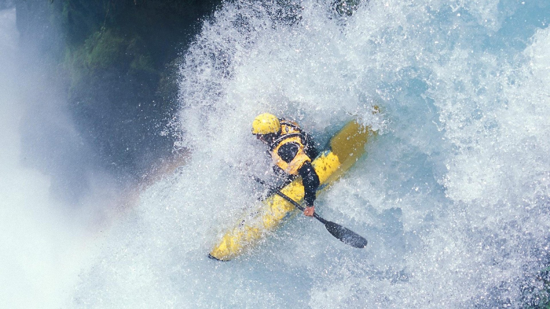 DB电竞平台-定海神针!卡塞米罗加时绝杀救主,皇马险胜秘鲁豪门彰显欧冠王者底蕴